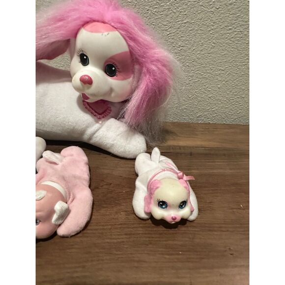 Puppy Surprise Plush White/Pink Momma Dog & 4 Babies - Picture 8 of 10